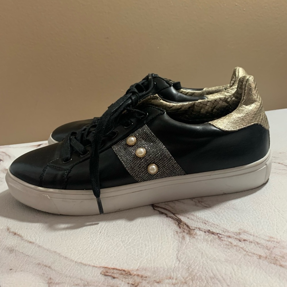 Steven by Steve Madden Black Canea Embellished Sneakers SZ 10